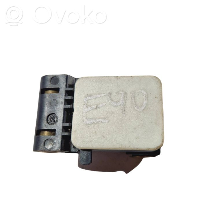 Gaisa spilvenu trieciensensors