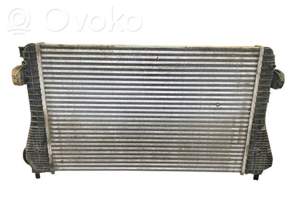 Starpdzesētāja radiators