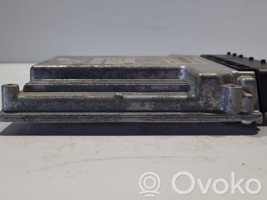 Блок управления двигателем