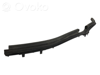 Dzinēja nodalījuma gumija