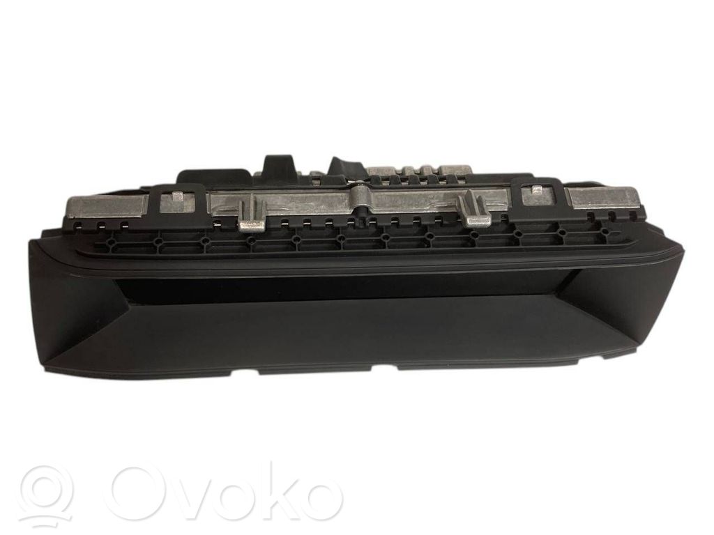 Ekrāns / displejs / mazais ekrāns