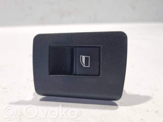 Power window switch