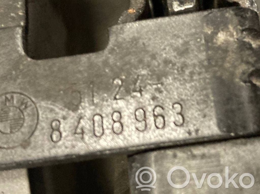 Aizmugurējais pārsegs (bagāžnieks)