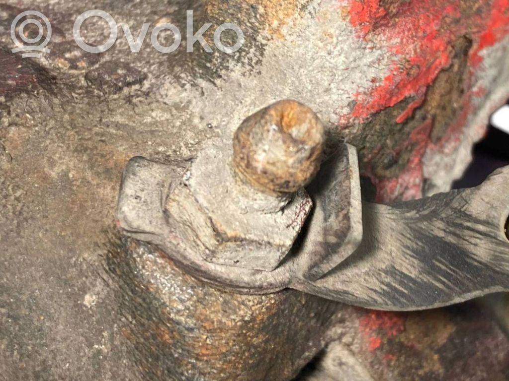 Задний суппорт