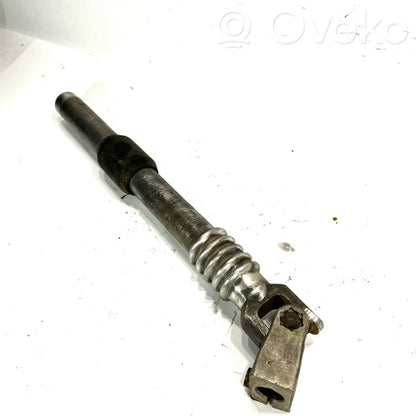 Stūresrata ass krustsavienojums