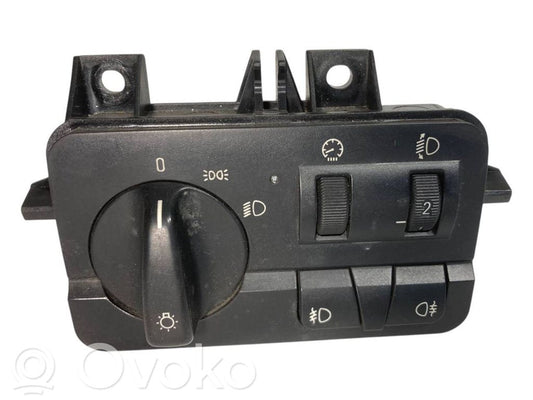 Headlight switch