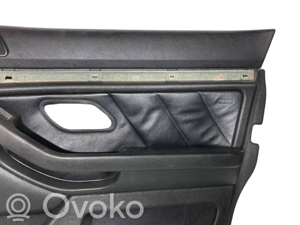 Priekšējo durvju apdare