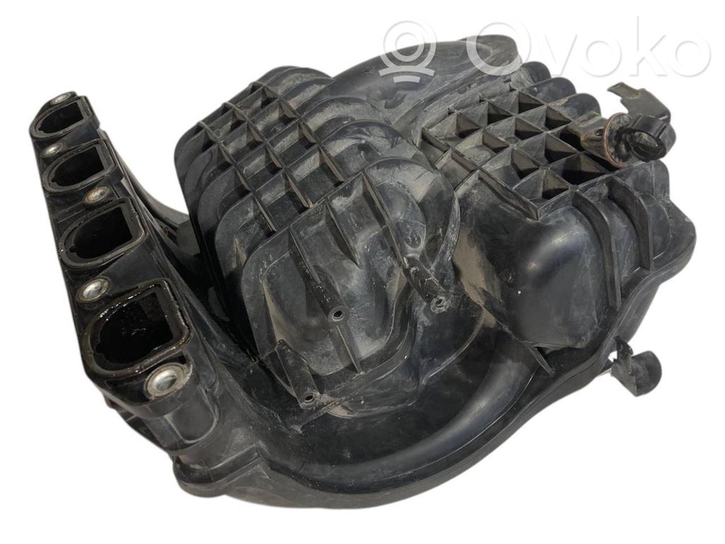 Впускной коллектор