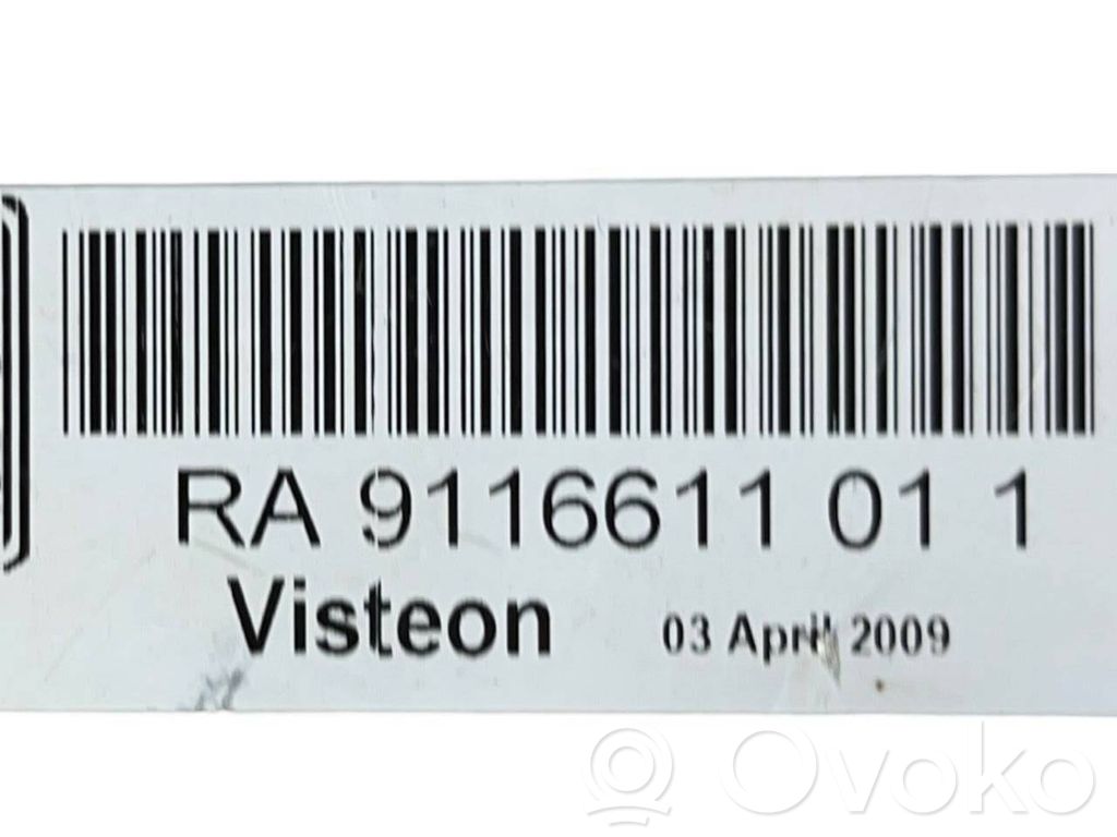 Radio / CD/DVD atskaņotājs / navigācija