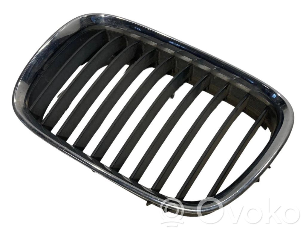 Front grille