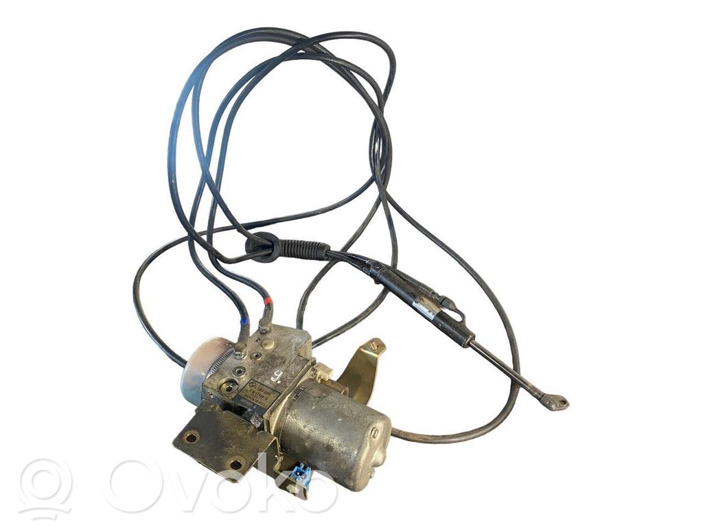 Bagāžnieka pārsega hidraulikas sūknis