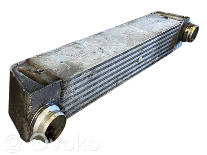 Starpdzesētāja radiators