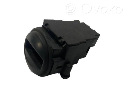 Ignition switch contacts