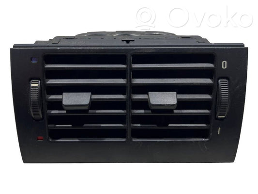 Задняя воздухо-вентиляционная решетка