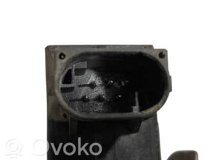 Augstuma sensors (priekšējo lukturu)