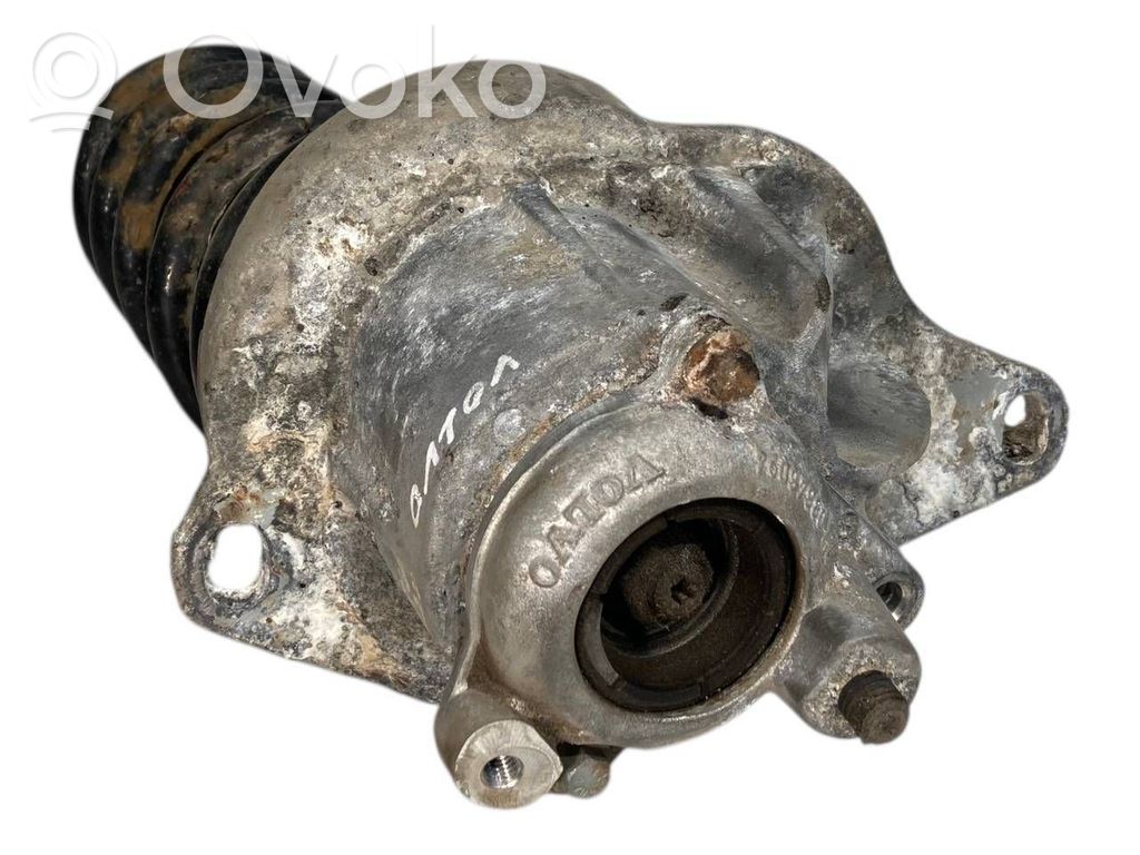 Aizmugurē amortizators ar atsperi