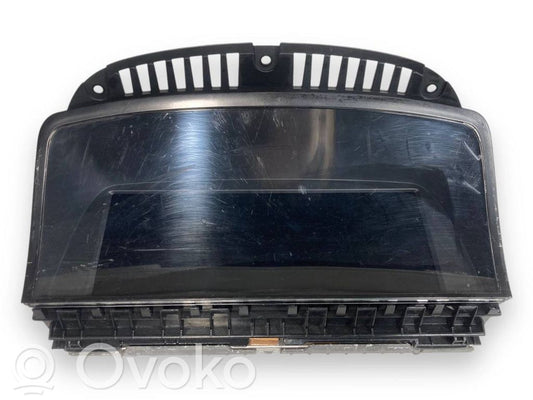 Ekrāns / displejs / mazais ekrāns