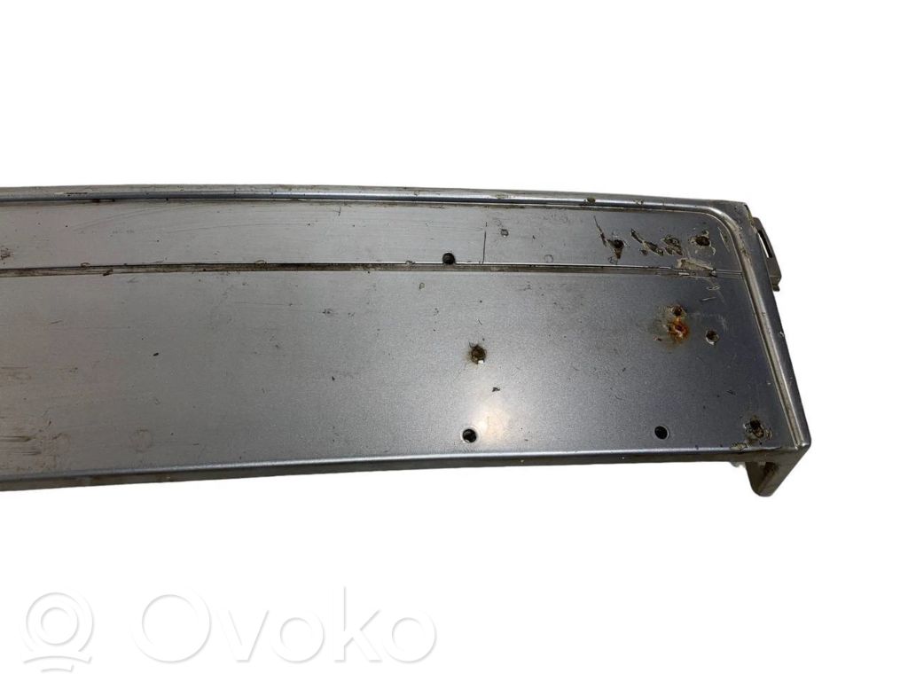 Держатель номерного знака