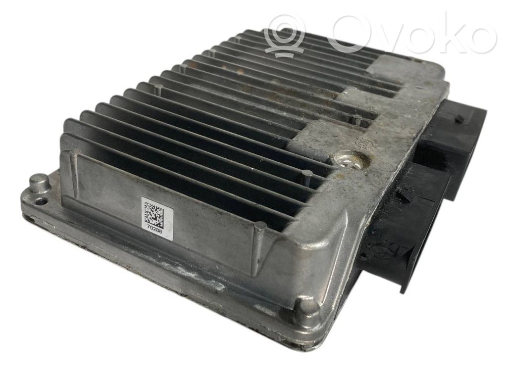 Motora vadības bloka ECU