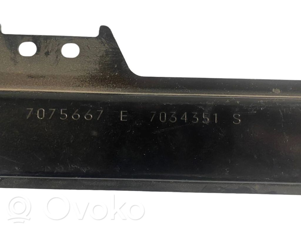 Priekšpusē elektriskā loga pacelšanas mehānisma komplekts