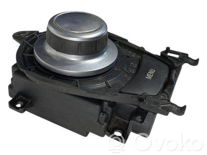 Multimediju kontrolieris