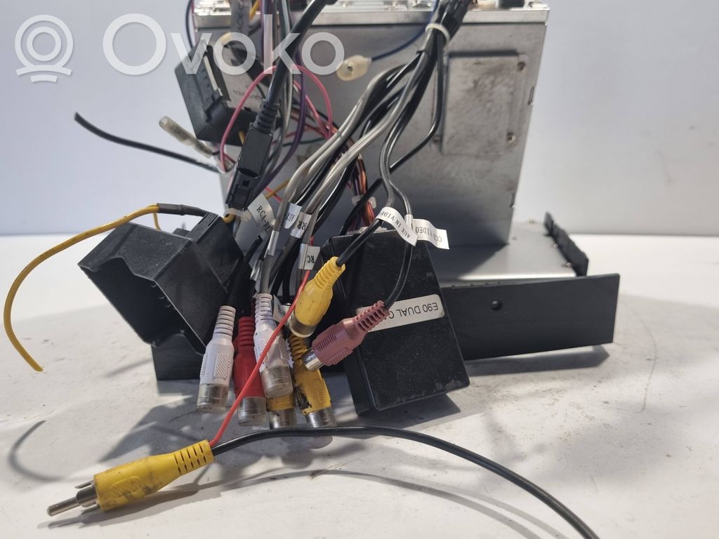 Радио / CD/DVD-плеер / навигация