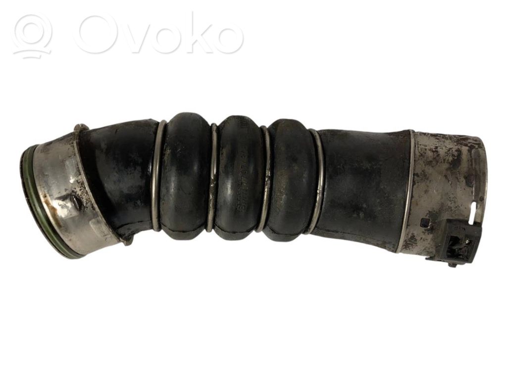 Interkūlera šļūtene (-es) / caurule (-es)