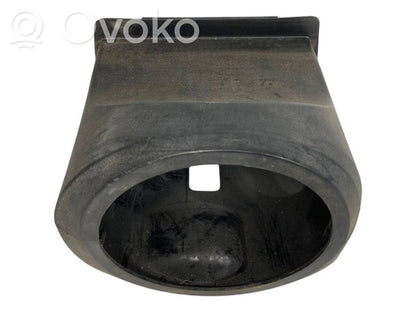 Stūres ass dekoratīvā apdare