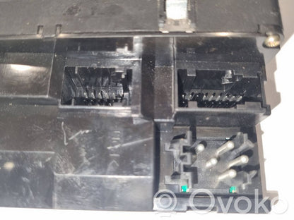 Power window switch