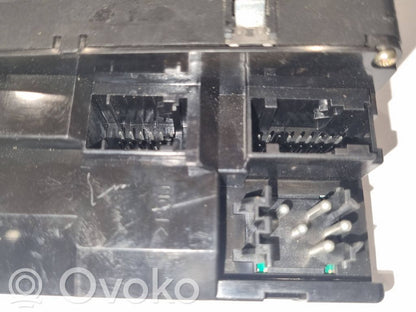 Elektrisko logu slēdzis