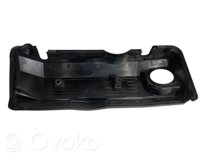 Engine cover (decorative trim)