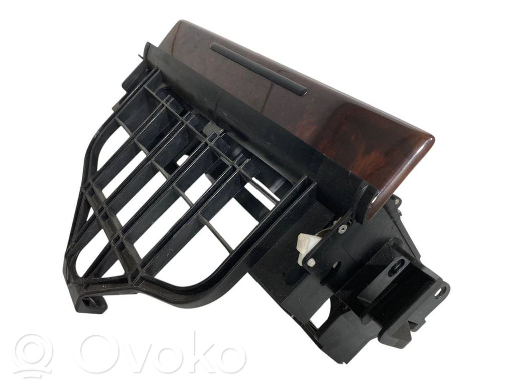 Salona dekoratīvās apdares komplekts