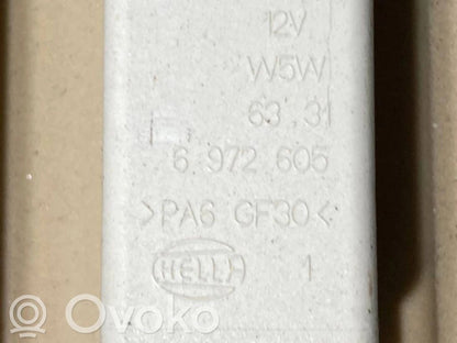 (D) statņa dekoratīvā apdare (augšdaļa)