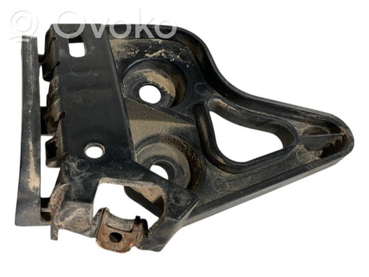 Aizmugurējā bufera montāžas kronšteins