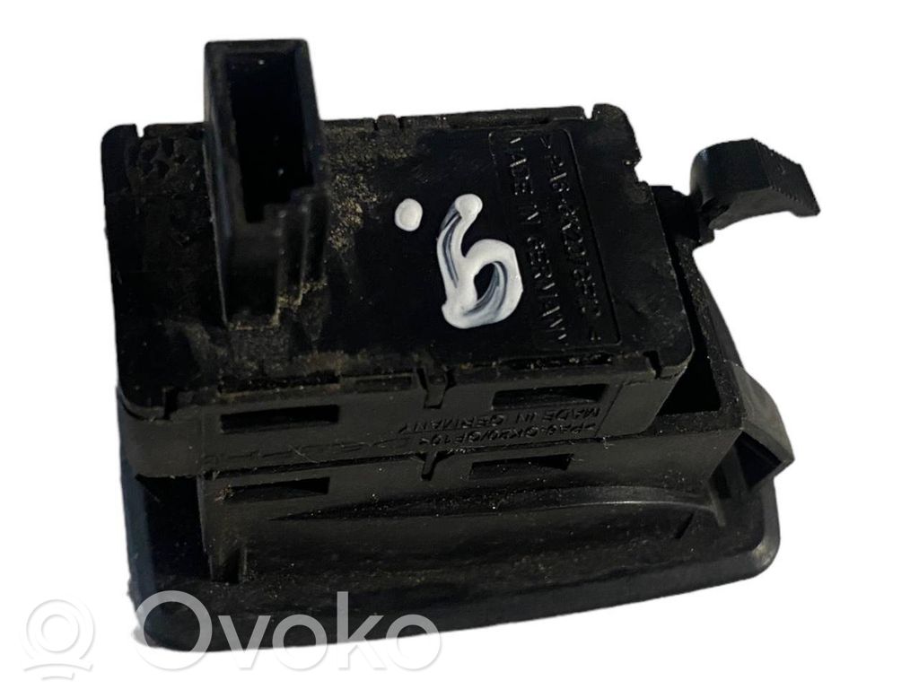 Power window switch