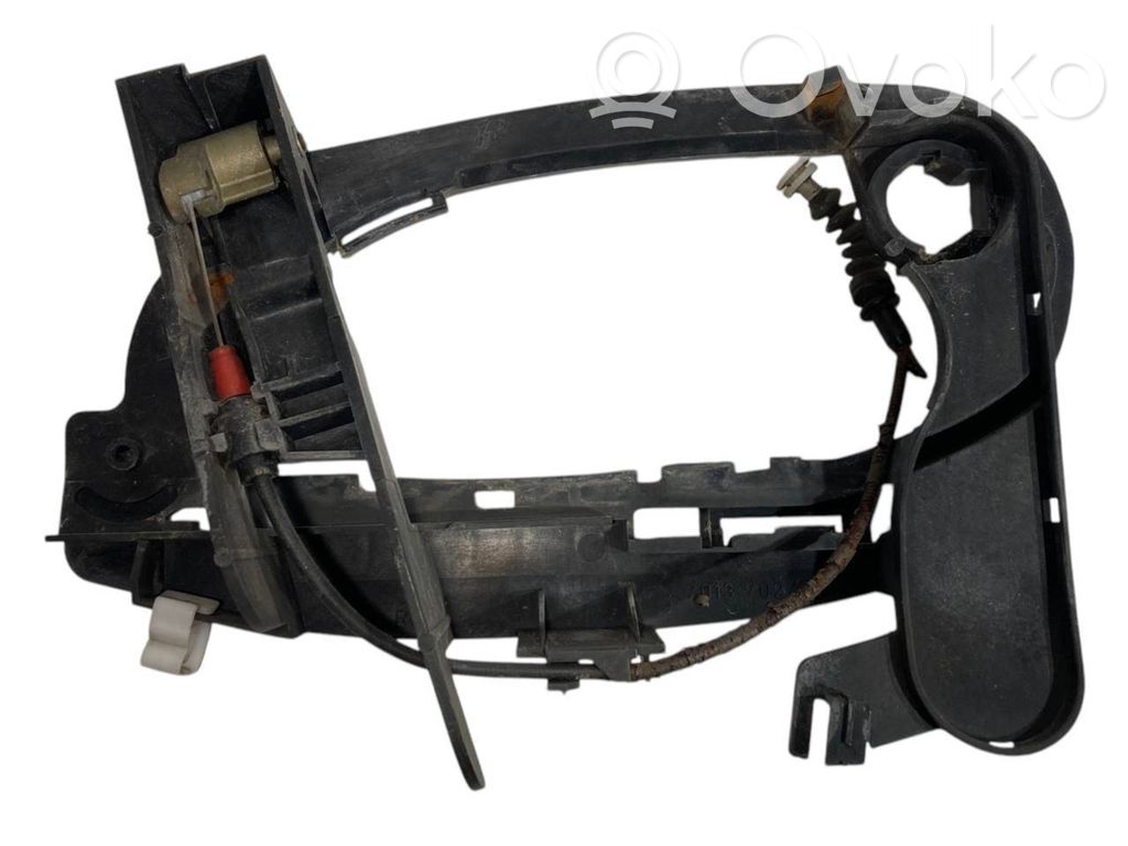 Holder/bracket for external opening handle at the front