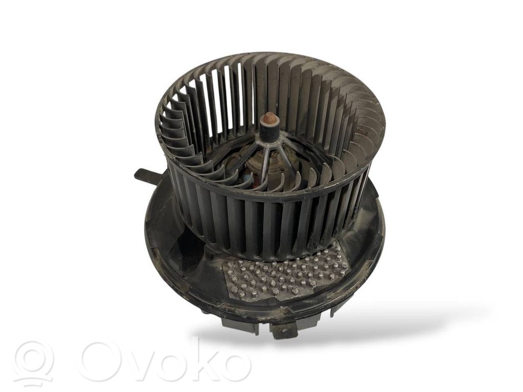 Mazā radiatora ventilators