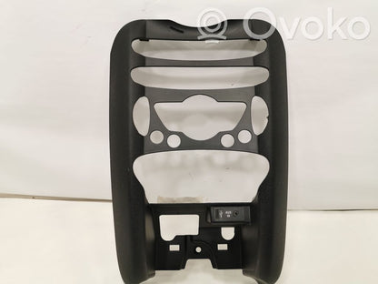 Climate control/small radiator control trim