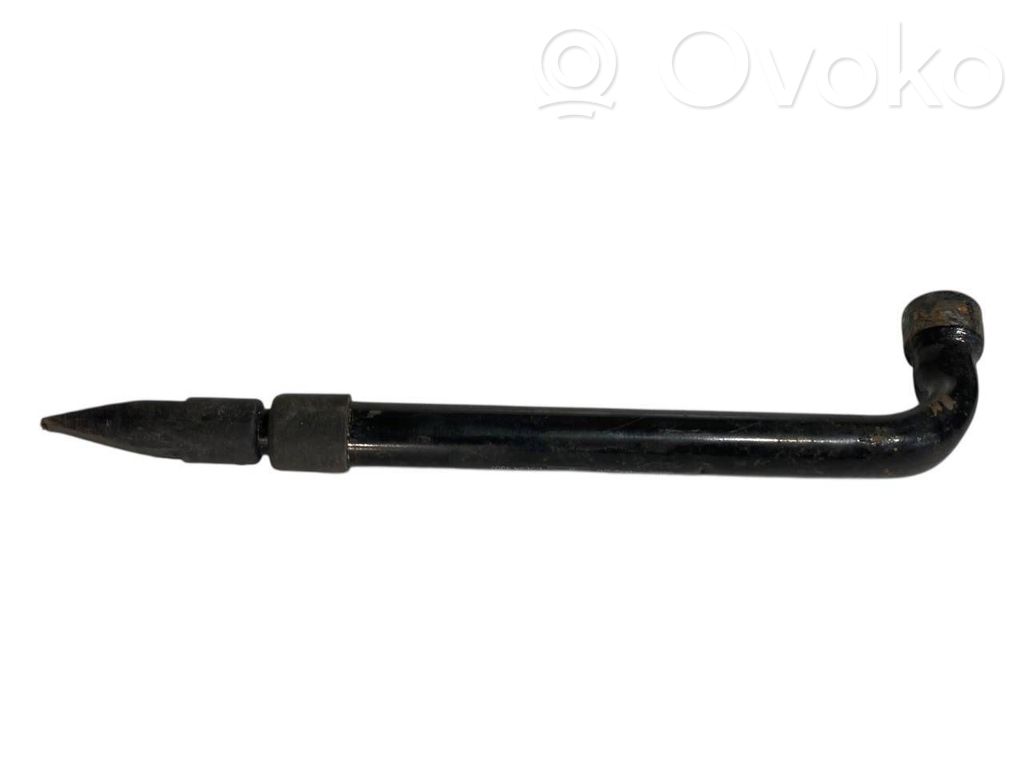 R 17 rezerves ritenis