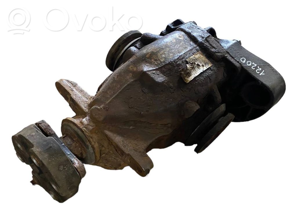 Aizmugurējais reduktors