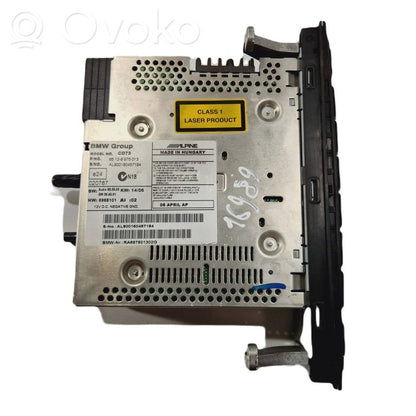 Radio / CD/DVD atskaņotājs / navigācija