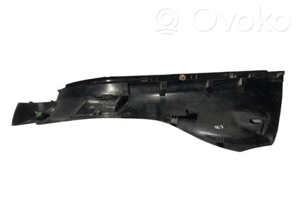 (C) statņa dekoratīvā apdare