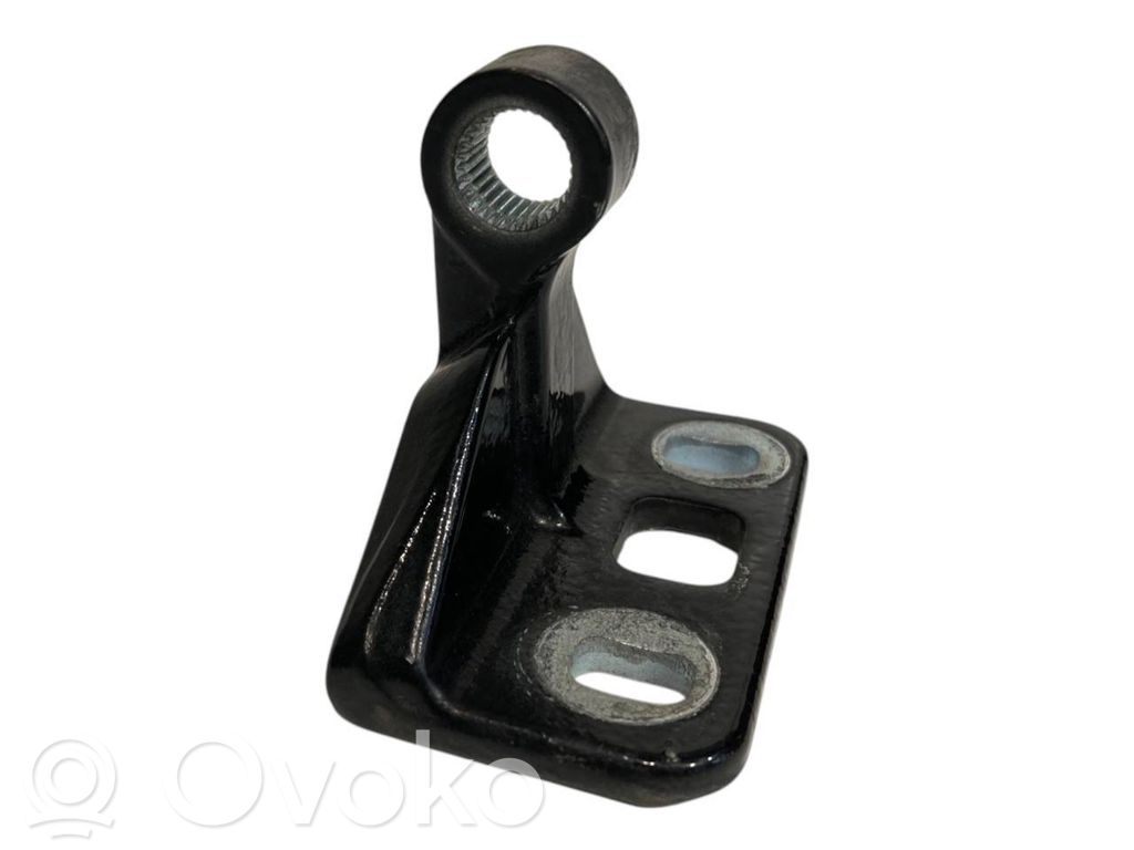 Rear upper hinge
