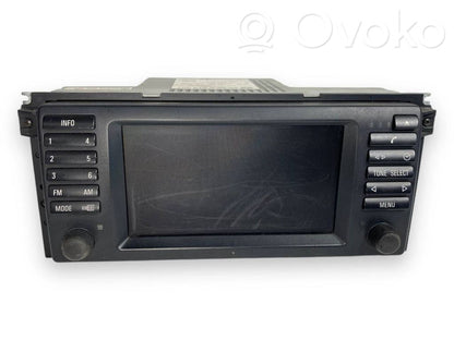 Radio / CD/DVD atskaņotājs / navigācija