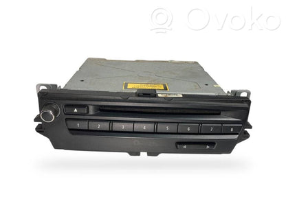 Radio / CD/DVD atskaņotājs / navigācija