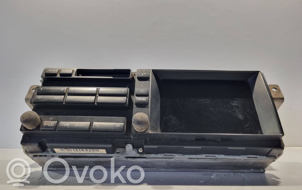 Radio / CD/DVD atskaņotājs / navigācija