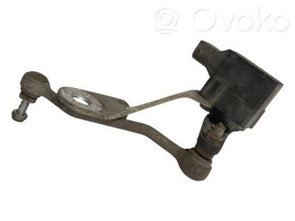 Augstuma sensors (priekšējo lukturu)