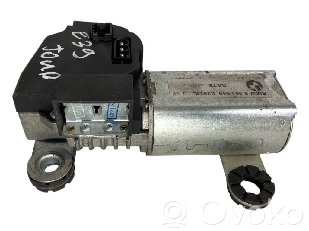 Aizmugurējā loga tīrītāja motoriņš