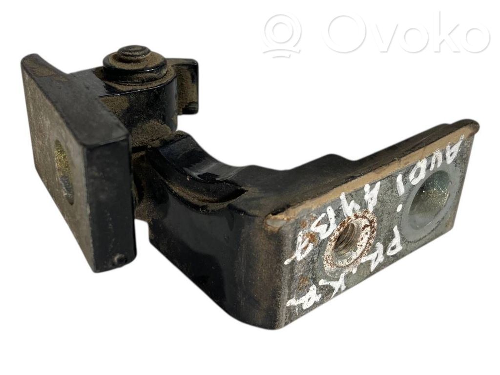 Priekšpusē augšējā vira (eņģe)