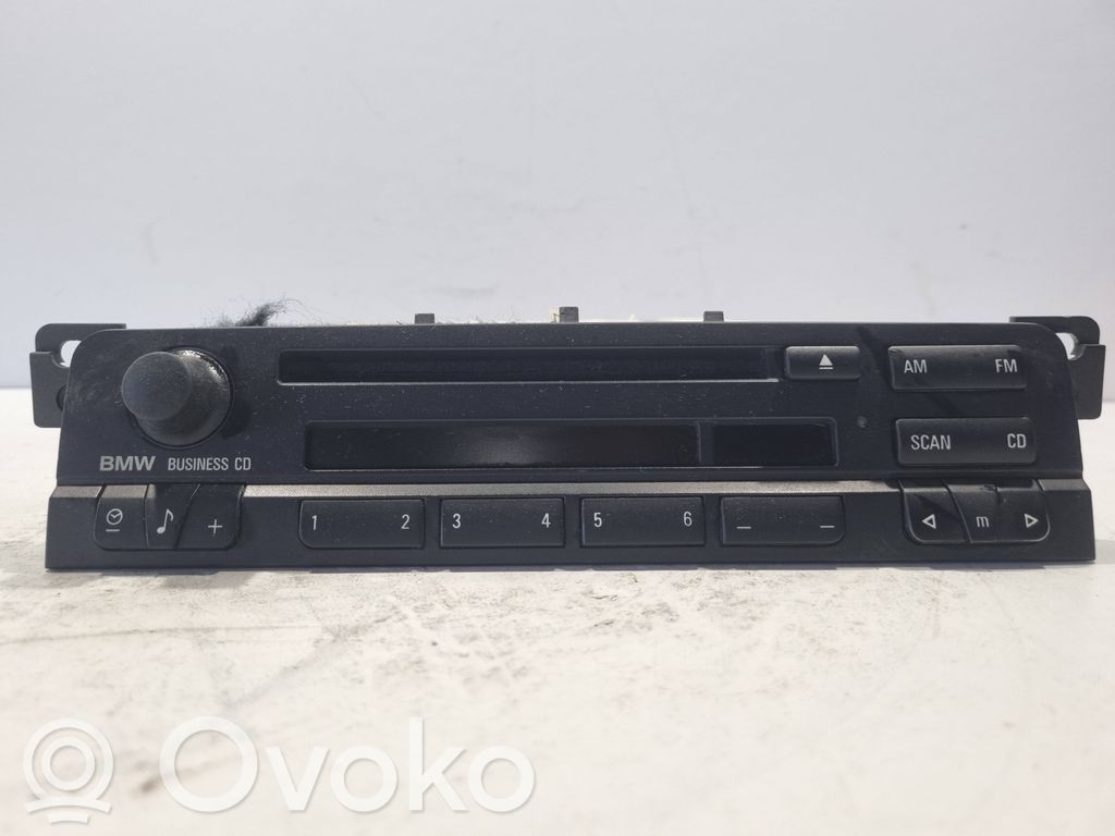 Radio / CD/DVD atskaņotājs / navigācija